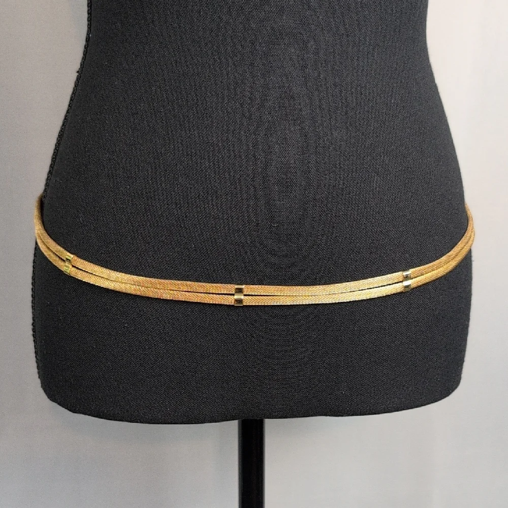 Elegant Gold Women's‎ Belt